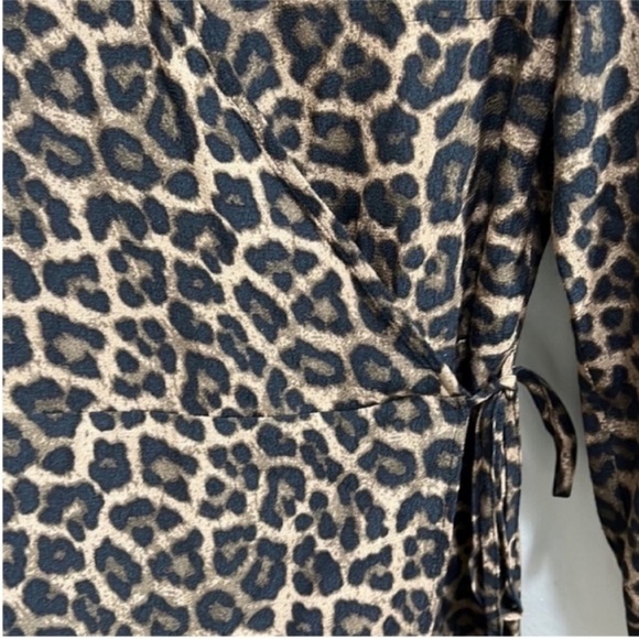 H&M Leopard Print Dress NWT - Picture 3 of 7